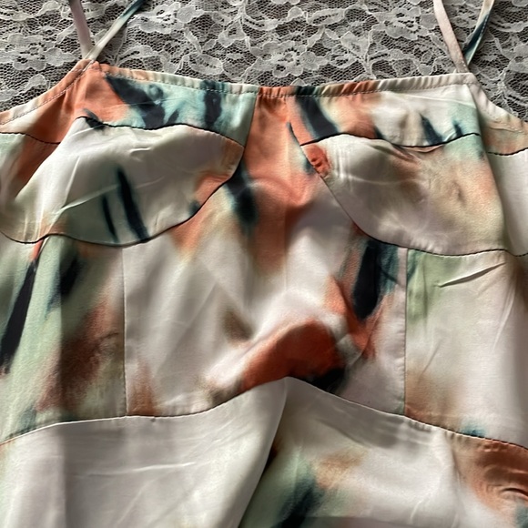 Dress - Picture 5 of 6